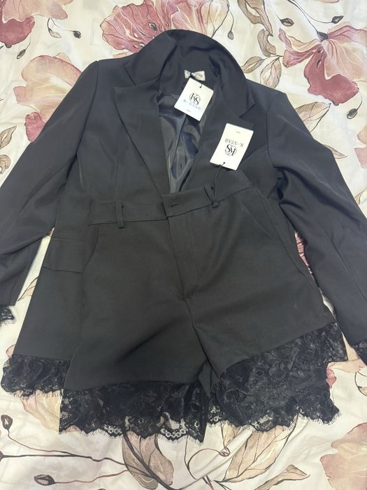 Комплект с дантела