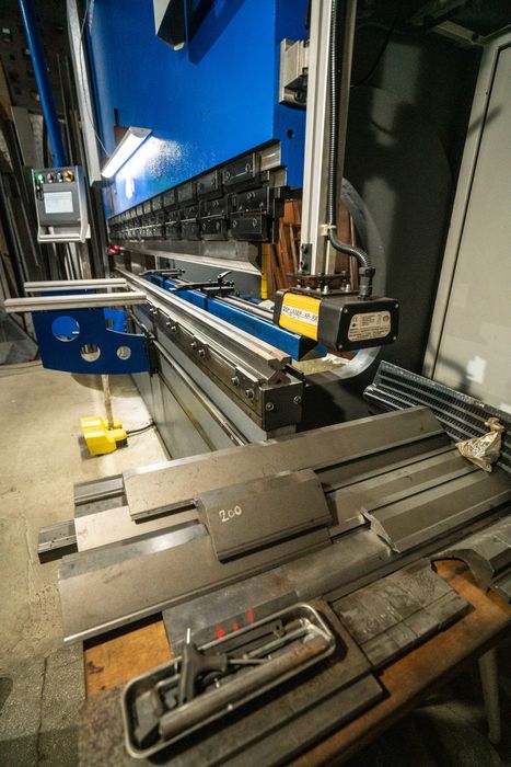 Abkant hidraulic CNC 135T, 3200 mm  Durma, Amada, Trumph