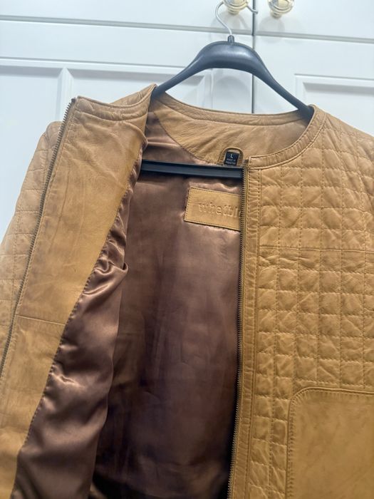 Кожаная куртка женская