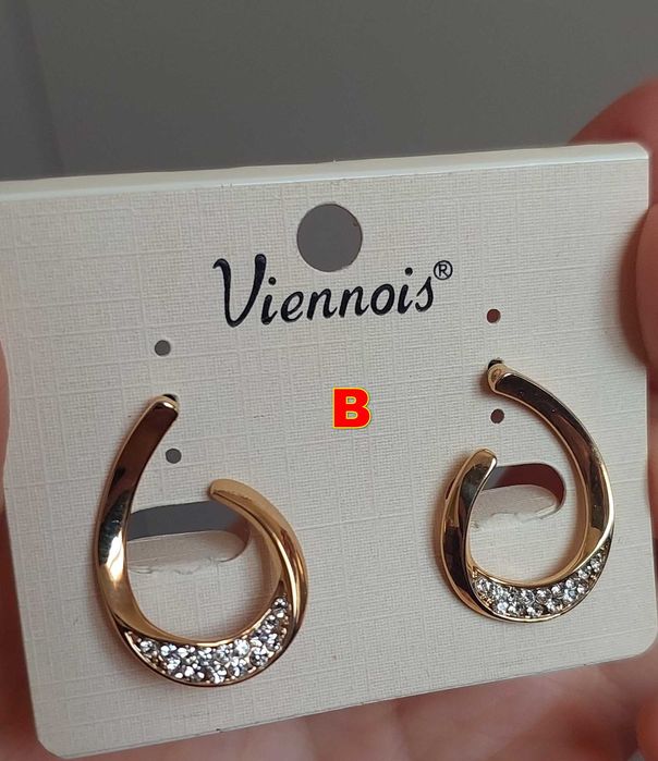 Разная бижутерия новая и б/у.