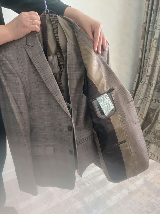 Мужские костьюмы