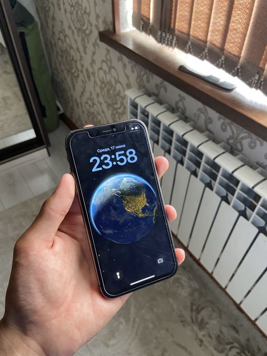 Iphone 11 64гб.