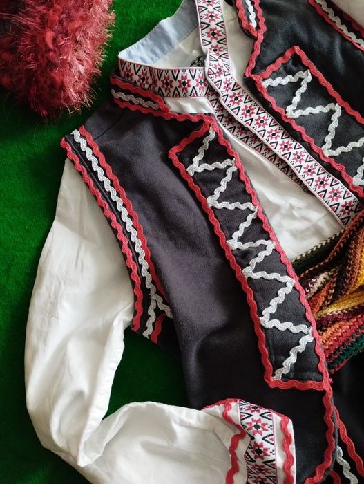 Народни носии за 7 -8 годишни момчета