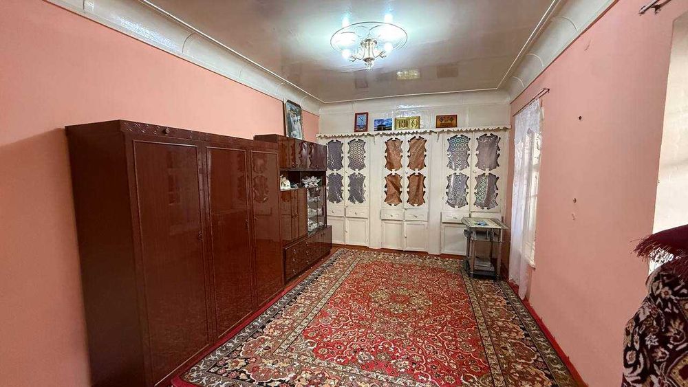 Продается Дом 4,8 сотик Намозгох дом на 1 линии