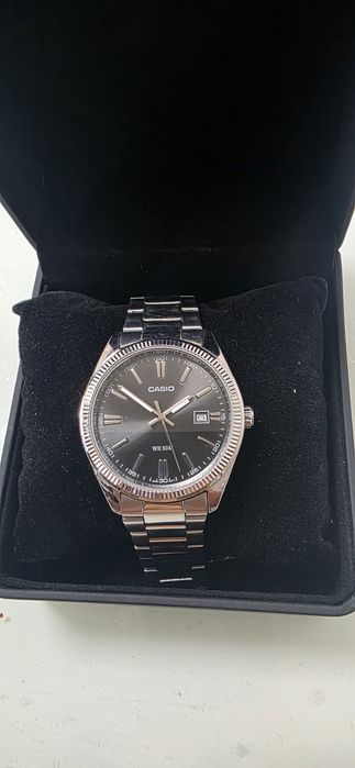 Часы наручные Casio
