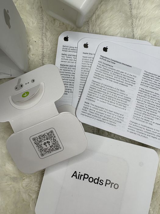 AirPods Pro (Gen 3) Apple – Noi, desfăcute doar pentru poze