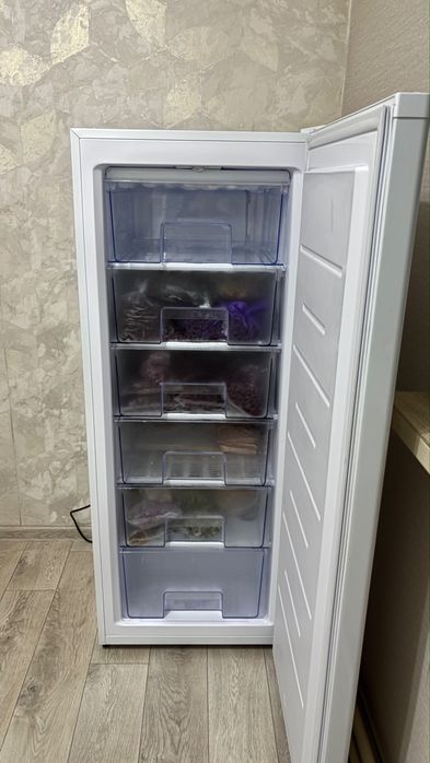 Морозильник Modus MFR-WVB180VRWH