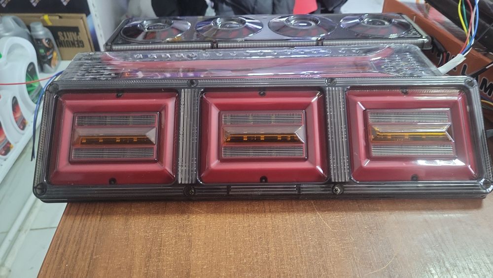 Фонари заднии диодные на 24 вольта