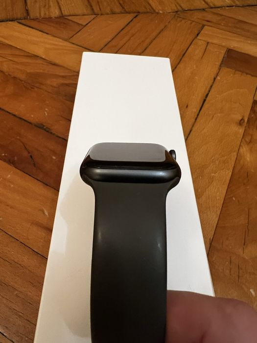 Apple watch series 5, 44mm, space grey