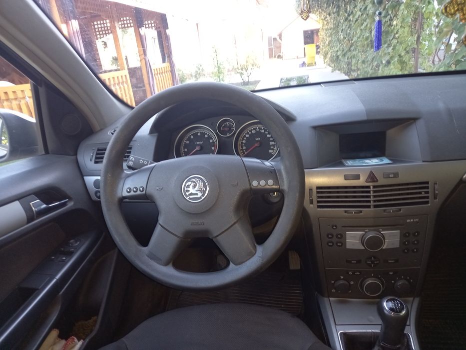 Opel astra AH 2005