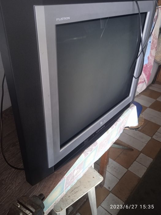 Продам телевизор