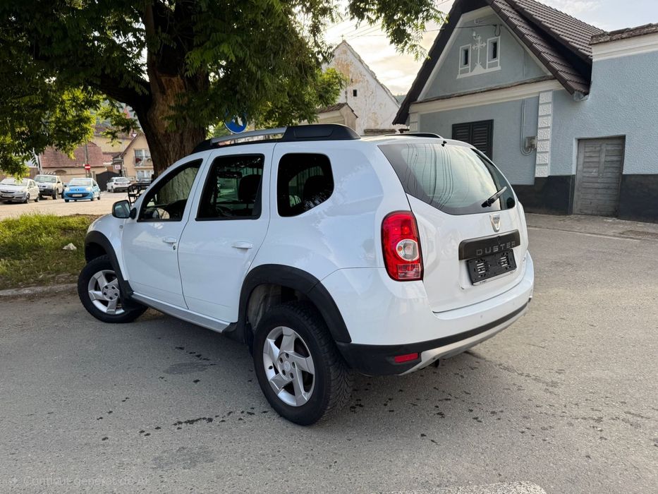 DACIA Duster 2011 — imagine 3