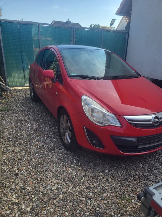 Opel corsa 1.4 2012 euro 5