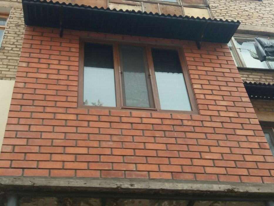 Кладка кирпич, шпаклёвка, малярные работы и кафель качественно.