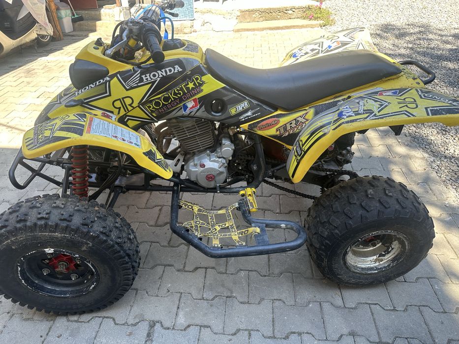 quad honda trx inmatriculat numere negre