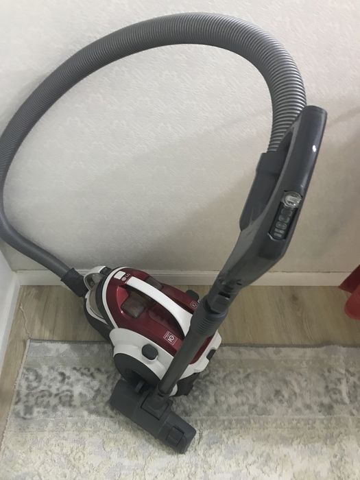 Пылесос на запчасти, рабочий