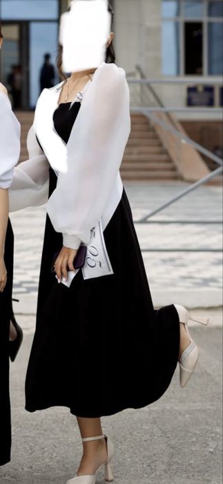 Продаю корсетное платье