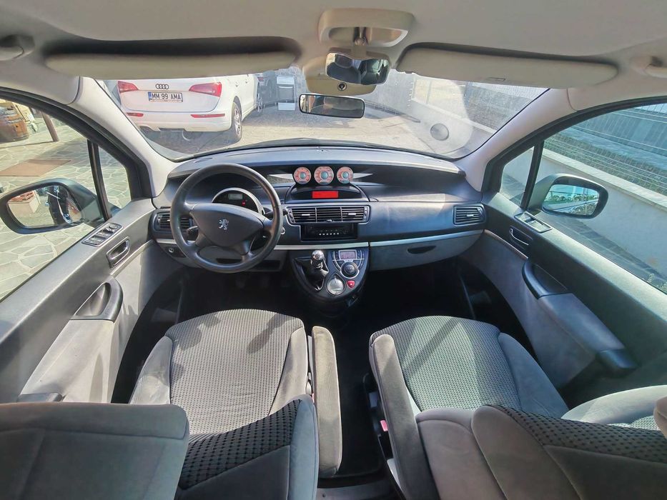 Peugeot 807 2.0 HDI 136 cp an 2013