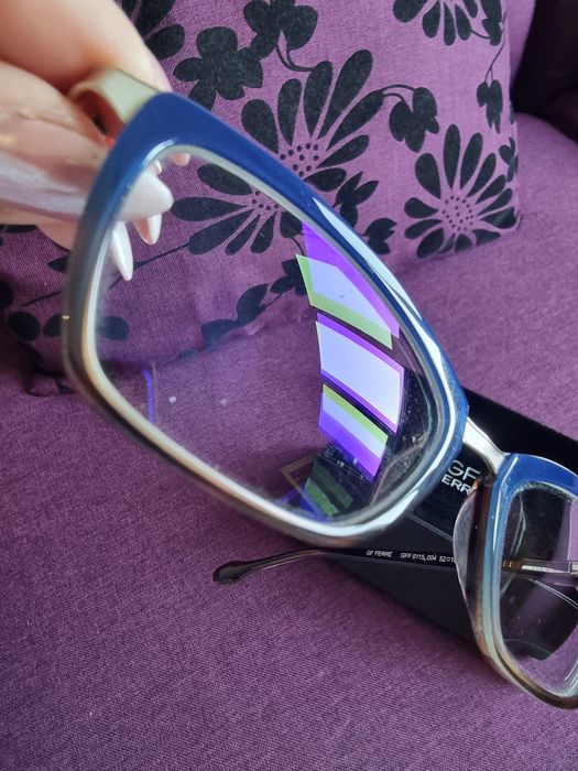 Оригинални рамки Ferre