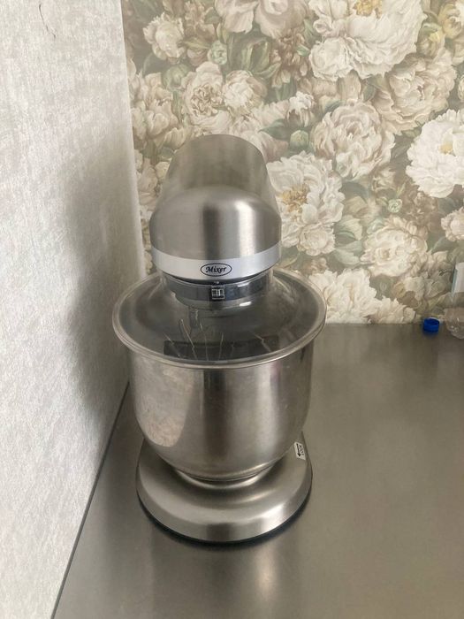 Планетарный миксер 7л / тестомес / почти новый