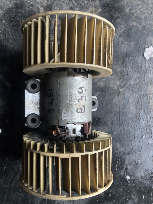 Моторчик печки бмв е39 Х5