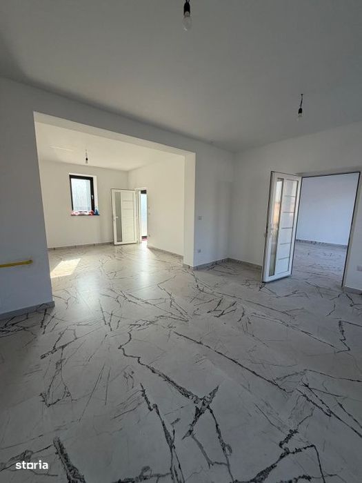 Spatiu comercial, 90 mp , chirie ,  Radauti