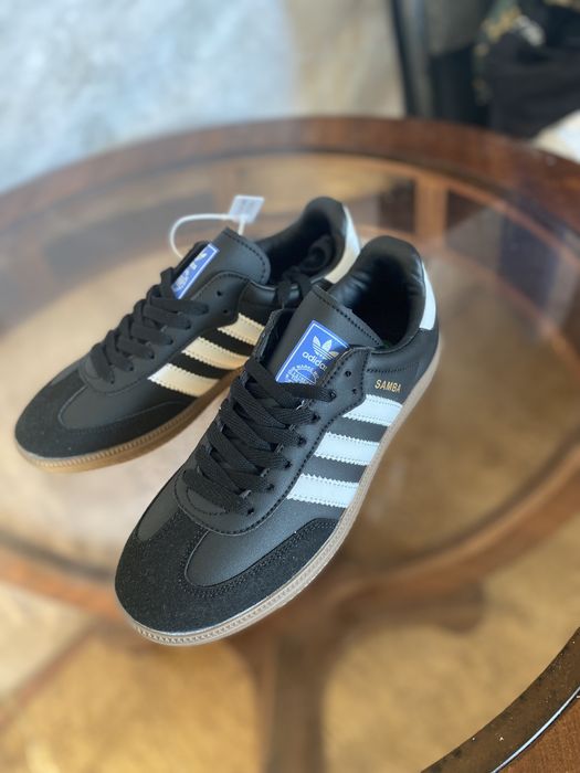 Новый обувь