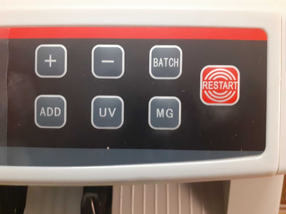 Mașină /aparat numărat bancnote/bani si detectie falsuri, display LCD