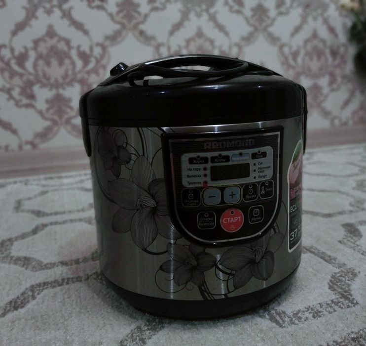 Мультиварка Redmond series multiPRO RMC-M211