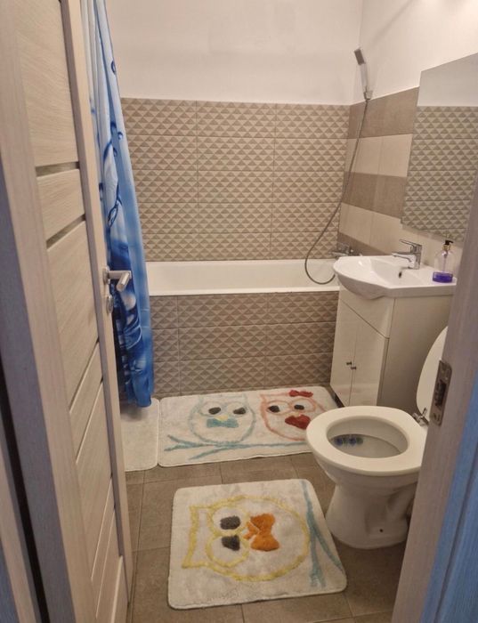 Inchiriez  apartament 3 camere!