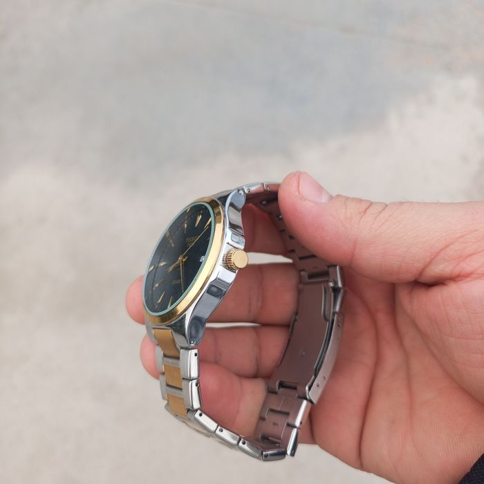 Tissot qoʼl soati ideal holatda