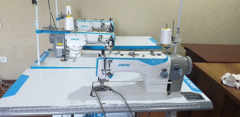 Тикув машинаси сотилади