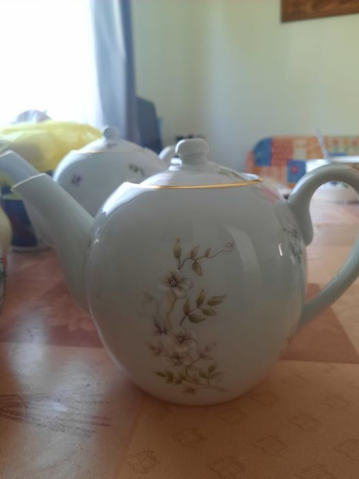 Чайники.фарфоровые.