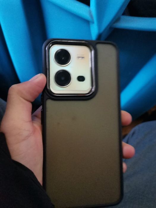 Vivo v 25 e.                           .