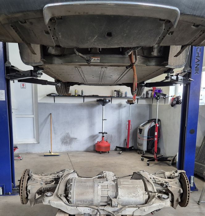 Reparatie autovehicule Tesla