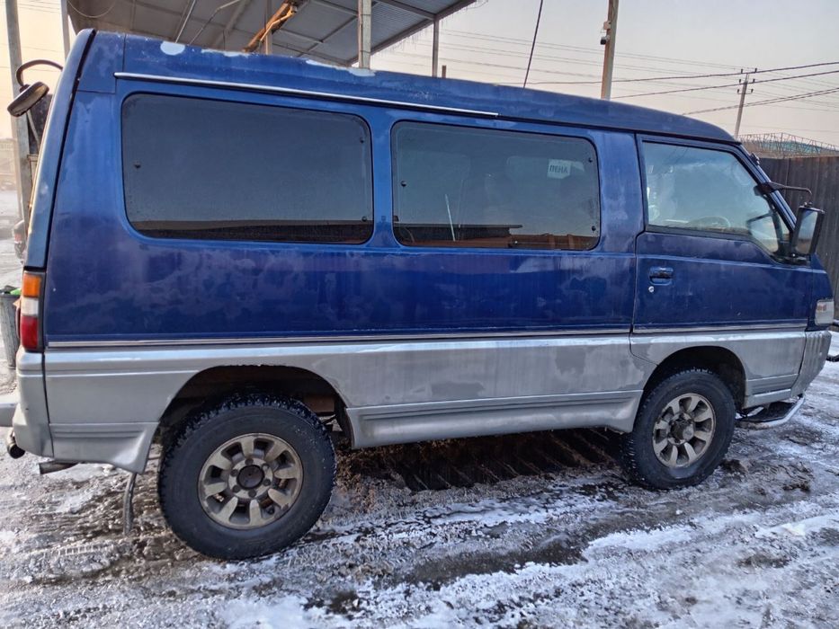 Mitsubishi Delica