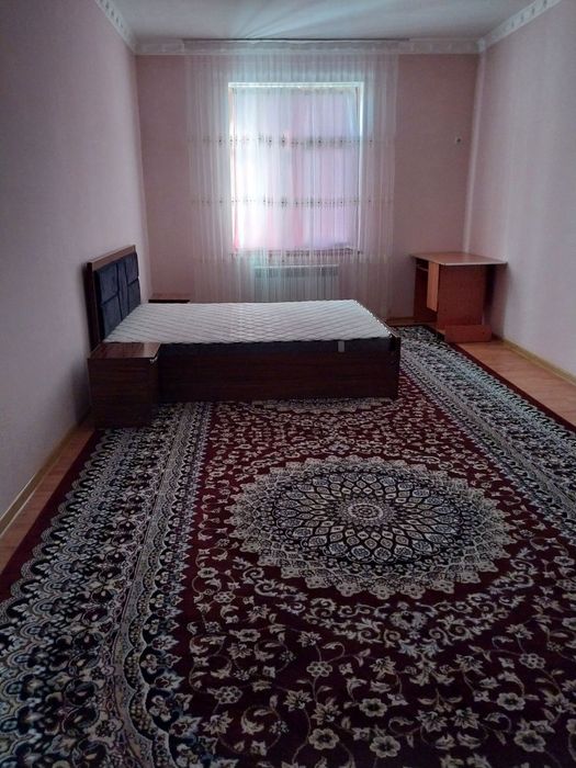 3*4 хонали Уй Сотилади СРОЧНО ! +65 квадрат подвали билан.