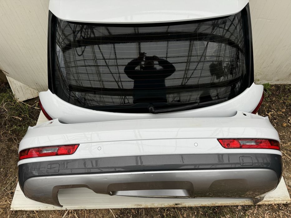 Bara spate Audi Q3 impecabila an 2016 comlleta!