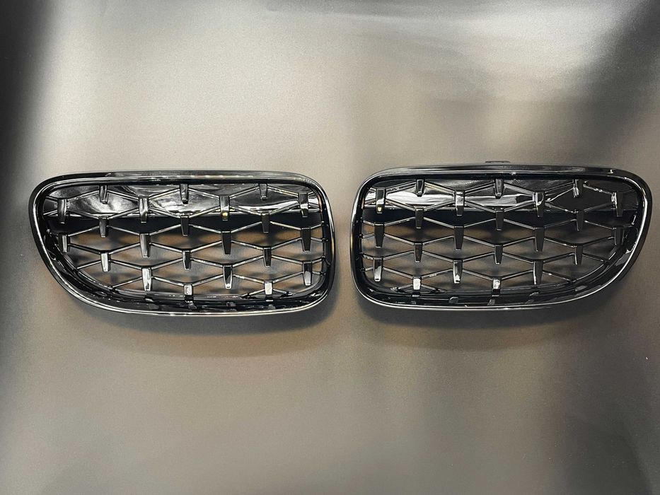 Grila compatibila BMW E92 Facelift Seria 3 Diamond negru