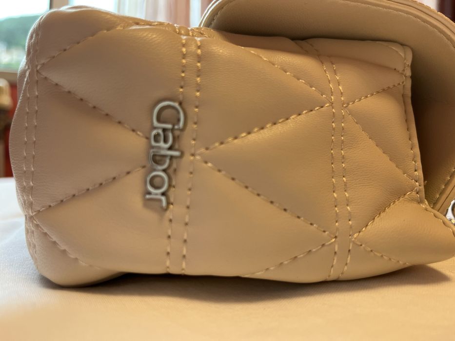 Дамска чанта бежова