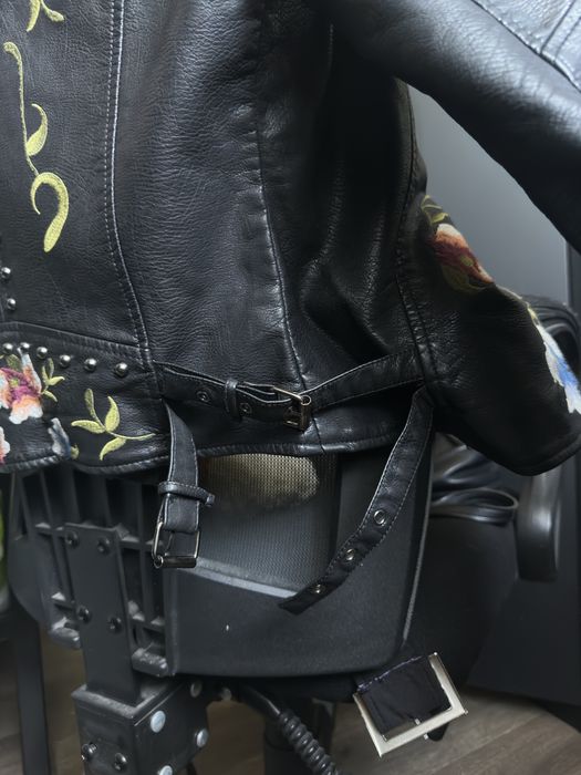 кожанка новая