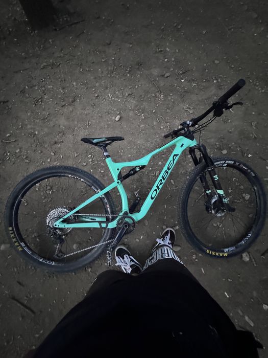 Orbea Oiz M30 (FULL CARBON!)