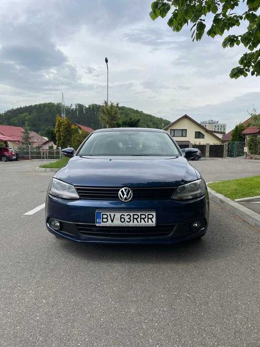 Vand Volkswagen Jetta 2011 1.6 TDI primul proprietar