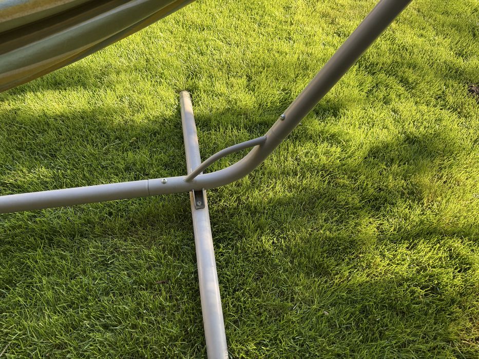 Hamac cu suport metalic