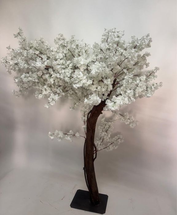 Copac inflorit artificial