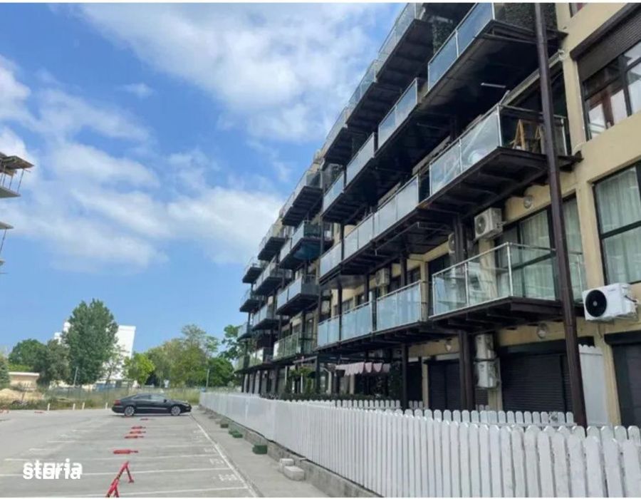 Studio modern cu terasa I Parcare I 250m de plaja – Comision 0%