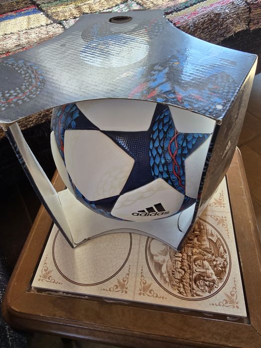 Mingea oficială Adidas Champions League Cardiff 2017 - Nouă/Box