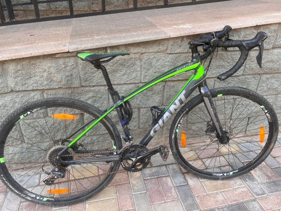 Продаю велосипед Giant AnyRoad 2 2018