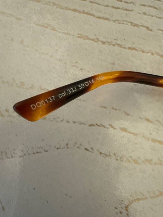 Солнцезащитные очки Dsquared DQ0137