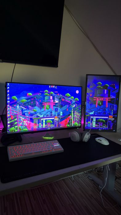 Setup/Pc Gaming High End Ryzen 7 9800x3d 5070Ti 32Gb ram DDR5